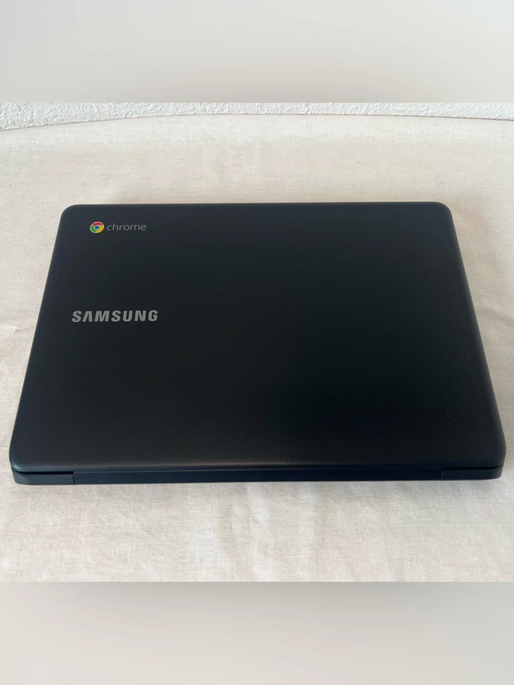 Samsung Chromebook 3 Laptop ChromeOS Lightweight Basic
